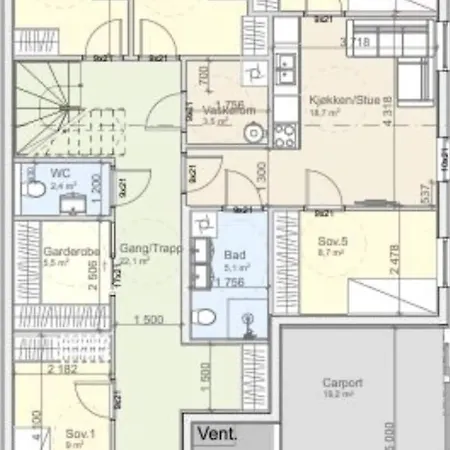 New, Modern House With 6 Bedrooms *